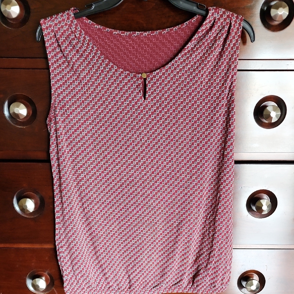 Maroon Sleeveless Tank Top
